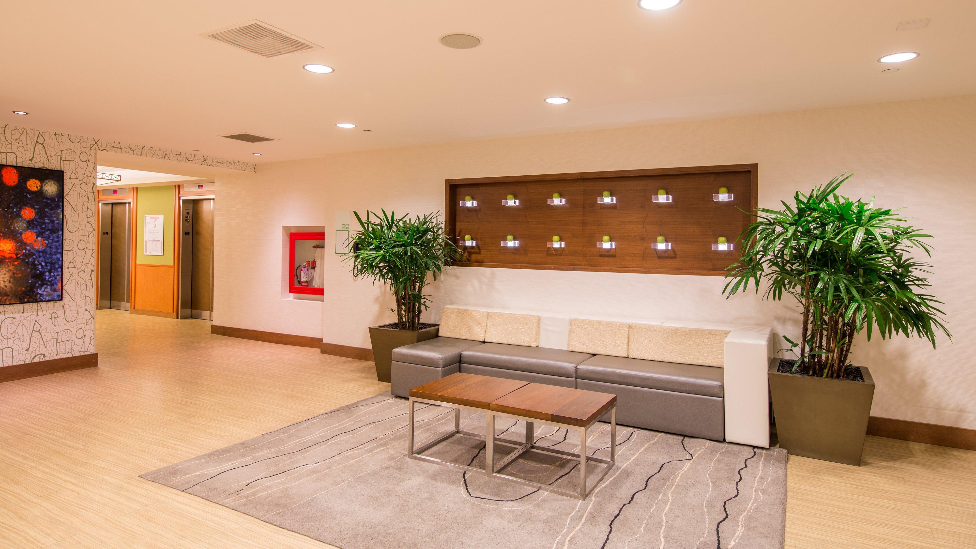 Holiday Inn San Francisco - Golden Gateway Newly Renovated With No Resort Fee Exterior photo