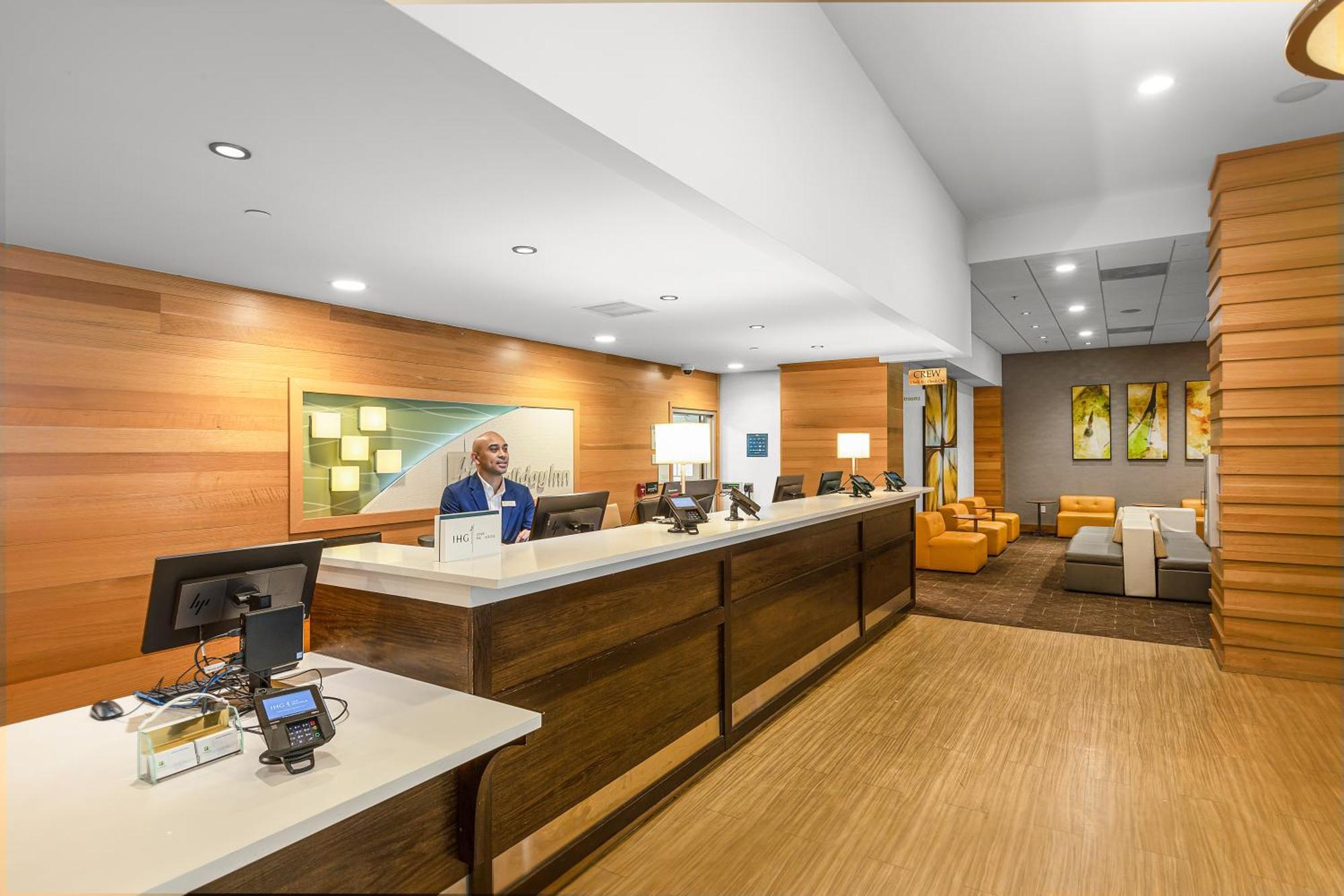 Holiday Inn San Francisco - Golden Gateway Newly Renovated With No Resort Fee Exterior photo